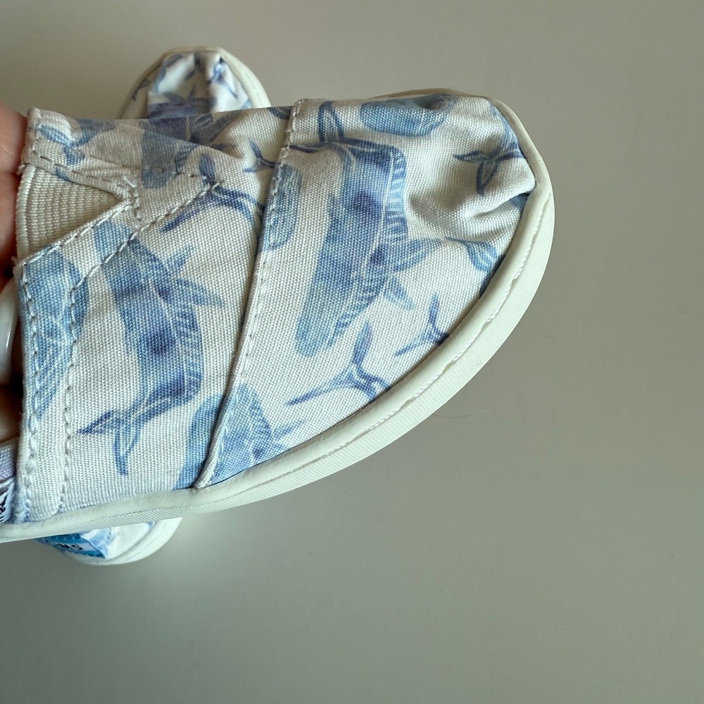 TOMS • Oceana Whale Slip On Shoes - Picture 2 of 5